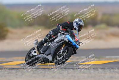 media/Sep-11-2022-SoCal Trackdays (Sun) [[81b7e951af]]/Turn 7 (1145am)/